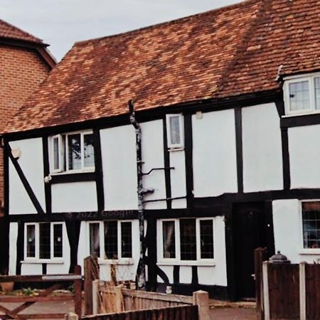 The Oast Lägenhet Maidstone Exteriör bild